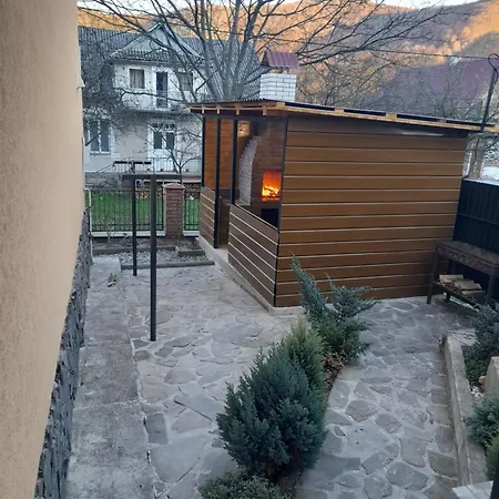 Holiday home Dva Opryshka *