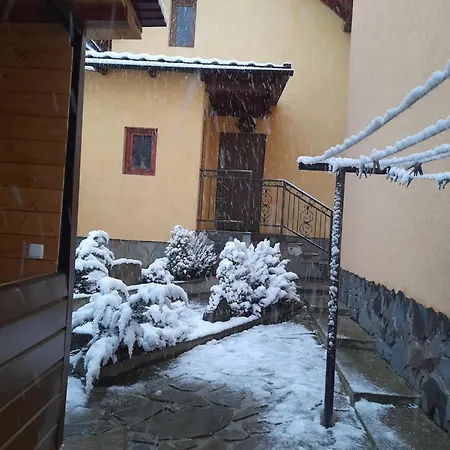 Vakantiehuis Dva Opryshka